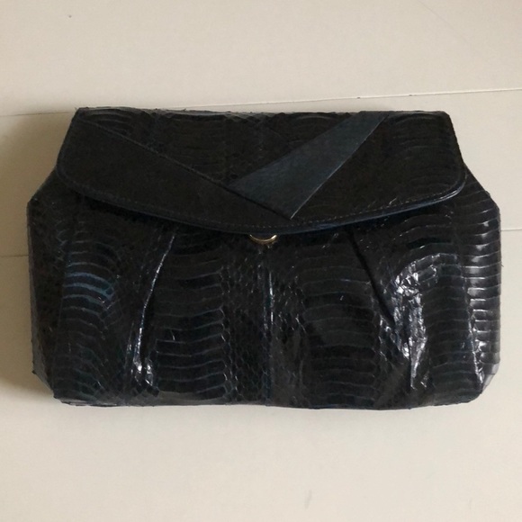 Vintage J. Renee snakeskin clutch (Las)